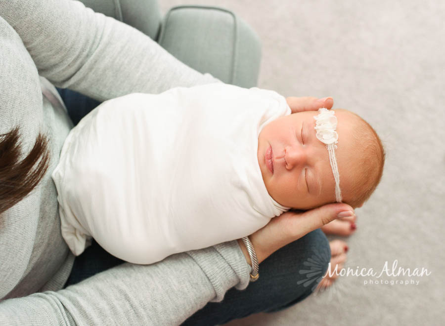 It's-a-girl-in-moms-arms-photo
