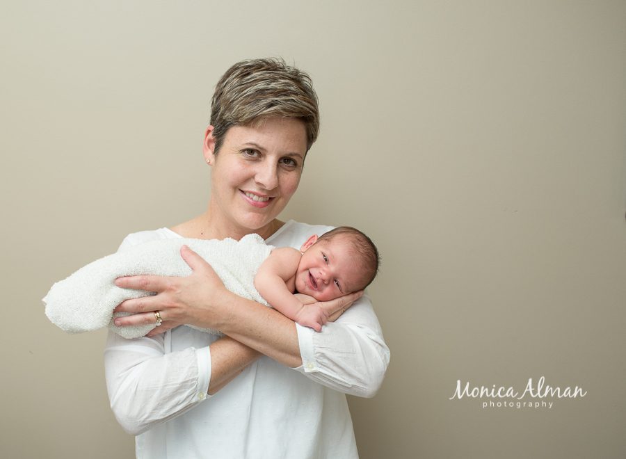 example of what to wear for newborn photos 