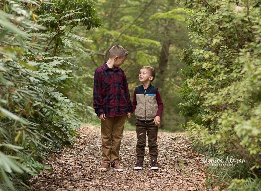 outdoor family session sibling together photo