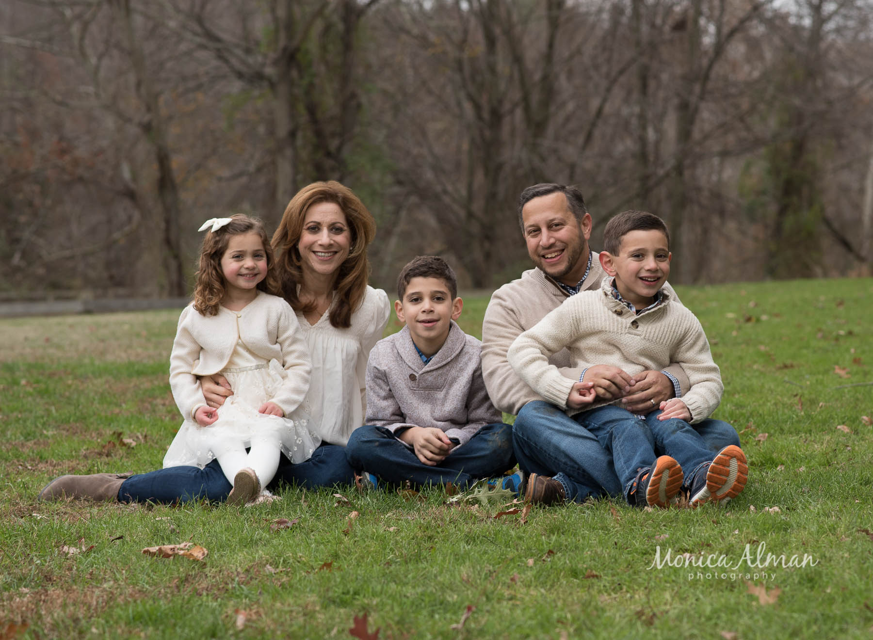 Gaithersburg Photographer Family Posed Smiling