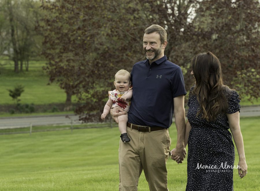 Rockville Family Photographer walking family