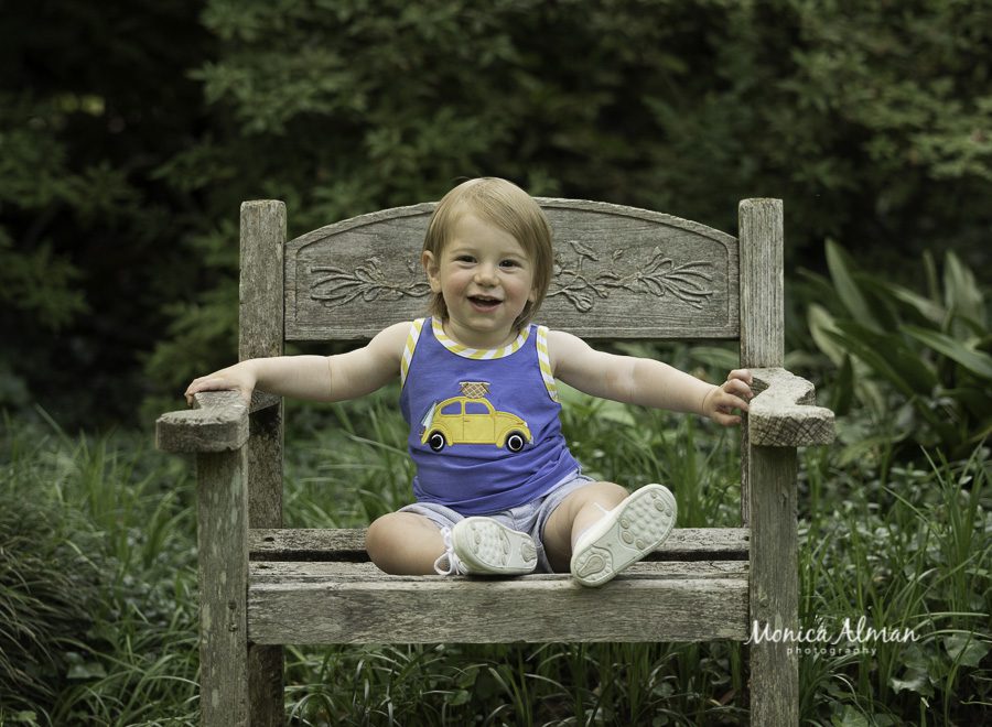 1 year old portraits big chair