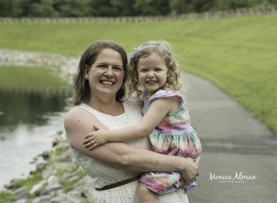 outdoor cake smash mom photo