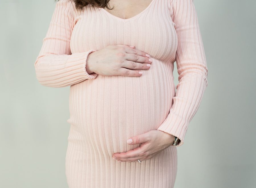 mom to be professional photos