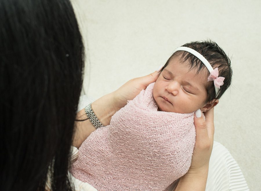 mom and baby rockville newborn photo